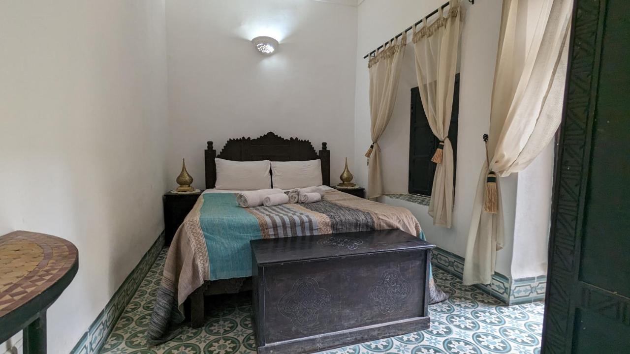 Riad Sharqi Villa Marrakesh Bagian luar foto